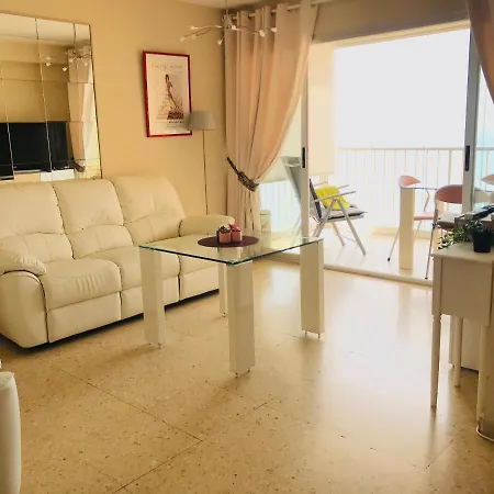 Edificio Penon De Ifach * קלפה